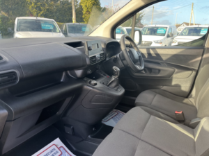2020 Citroen Berlingo 1.5 Bluehdi 1000 Worker M in White — image 3