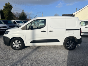 2020 Citroen Berlingo 1.5 Bluehdi 1000 Worker M in White — image 5
