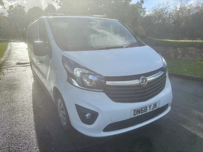 2018 Vauxhall Vivaro 1.6 Cdti 2900 Sportive 120 Lwb Eu6 Ulez in White — image 1