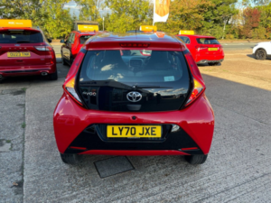 2021 Toyota Aygo 1.0 Vvt-I X-Play Hatchback 5dr Petrol X-Shift Euro 6 (safety Sense) (71 Ps) in Red — image 6