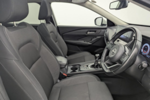2022 Nissan Qashqai 1.3 Dig-T Mhev N-Connecta SUV 5dr Petrol Hybrid Manual Euro 6 (s/s) (140 Ps) in White — image 3