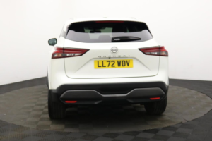 2022 Nissan Qashqai 1.3 Dig-T Mhev N-Connecta SUV 5dr Petrol Hybrid Manual Euro 6 (s/s) (140 Ps) in White — image 6