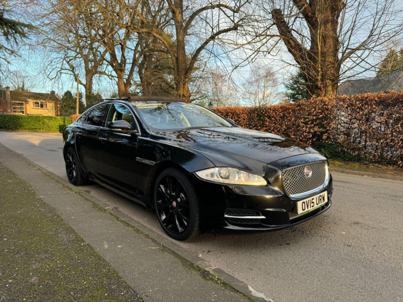 2015 Jaguar Xj 3.0d V6 Portfolio Auto Euro 5 (s/s) 4dr in Black — image 1