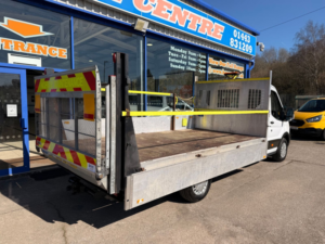 2022 Ford Transit 2.0 350 Ecoblue Hd Leader Dropside 2dr Diesel Manual Rwd L4 Euro 6 130 Ps in White — image 6