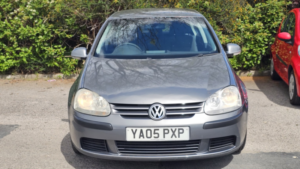 2005 Volkswagen Golf 1.6 Fsi Se in Grey — image 2