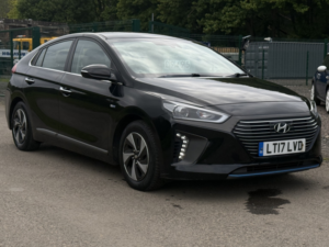 2017 Hyundai Ioniq 1.6 Ioniq Hev Prem Se 1.6 Gdi in Black — image 3