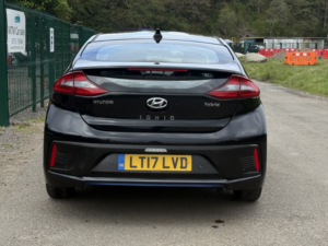 2017 Hyundai Ioniq 1.6 Ioniq Hev Prem Se 1.6 Gdi in Black — image 6