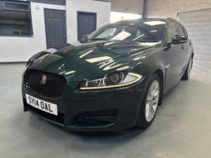 2014 Jaguar Xf 2.2d R-Sport Sportbrake Auto Euro 5 (s/s) 5dr in Green — image 3