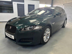 2014 Jaguar Xf 2.2d R-Sport Sportbrake Auto Euro 5 (s/s) 5dr in Green — image 4