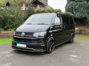 2018 Volkswagen Transporter Shuttle 2.0 Tdi Bluemotion Tech S in Black — image 2