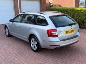 2019 Skoda Octavia 1.6 Tdi S Euro 6 (s/s) 5dr in Silver — image 5