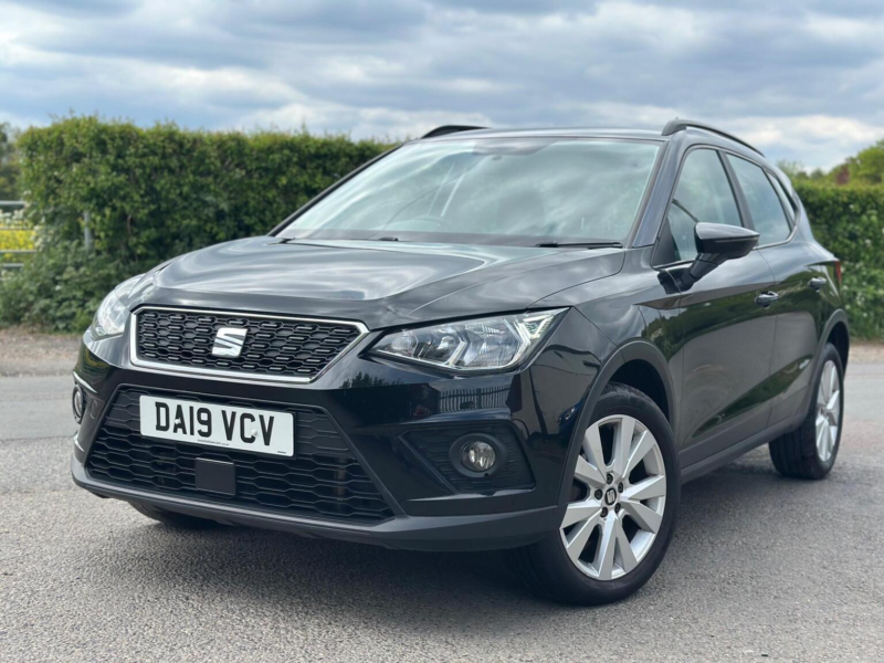 2019 SEAT Arona 1.6 Tdi Se Technology Lux Euro 6 (s/s) 5dr in Black — image 1