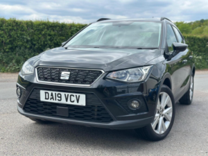 2019 SEAT Arona 1.6 Tdi Se Technology Lux Euro 6 (s/s) 5dr in Black — image 2