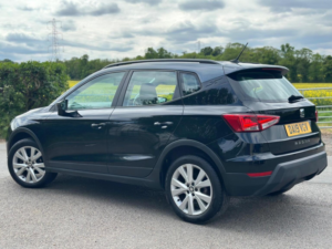2019 SEAT Arona 1.6 Tdi Se Technology Lux Euro 6 (s/s) 5dr in Black — image 6