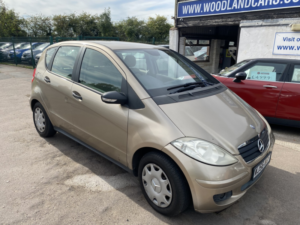 2006 Mercedes-Benz A Class 1.5 A150 Classic * Service History * Part Exchange To Clear * Mot 23-7-2027 * in Gold — image 2