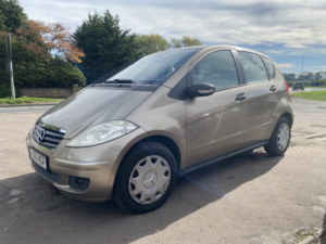 2006 Mercedes-Benz A Class 1.5 A150 Classic * Service History * Part Exchange To Clear * Mot 23-7-2027 * in Gold — image 4