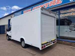 2021 Ford Transit 2.0 350 Ecoblue Low Floor Luton 2dr Diesel Manual Fwd L3 Euro 6 (s/s) (130 Ps) in White — image 5