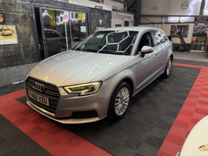 2017 Audi A3 1.6 Tdi Se Technik in Silver — image 4
