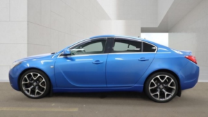 2010 Vauxhall Insignia 2.8 I Turbo V6 Vxr Nav in Blue — image 6