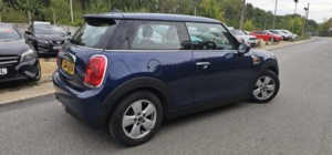 2014 MINI Hatch 1.2 One 3-Door Hatch in Blue — image 3