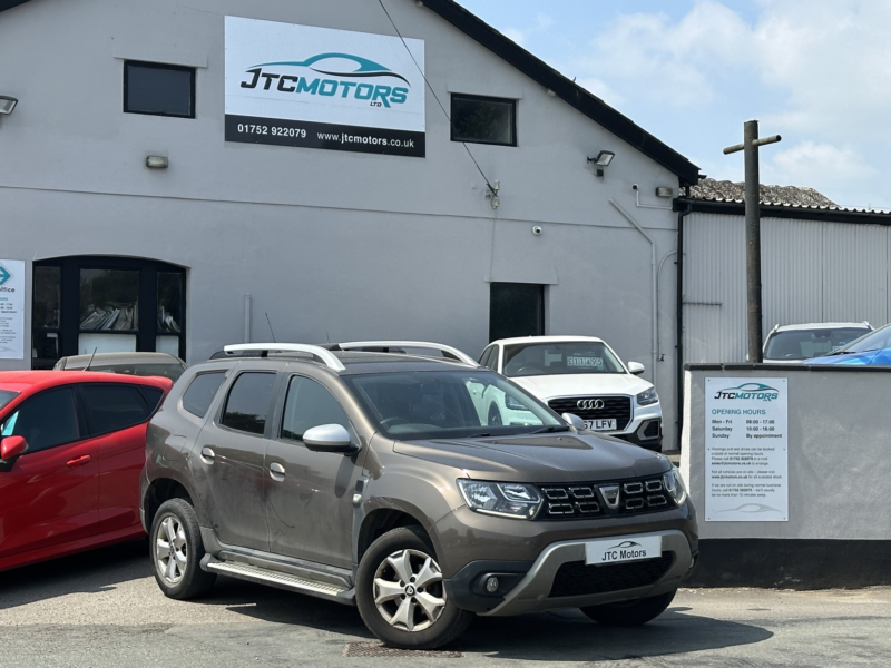 2019 Dacia Duster 1.6 Sce Comfort 5dr Man, Petrol, Grey + Great Value Petrol SUV in Brown — image 1