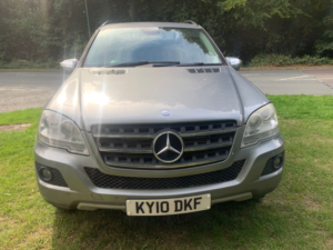 2010 Mercedes-Benz M Class Ml350 Cdi Blueefficiency Se in Silver — image 3