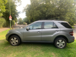 2010 Mercedes-Benz M Class Ml350 Cdi Blueefficiency Se in Silver — image 4