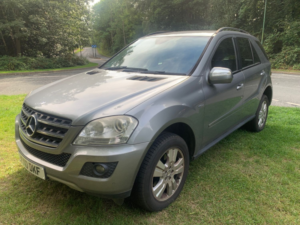 2010 Mercedes-Benz M Class Ml350 Cdi Blueefficiency Se in Silver — image 5