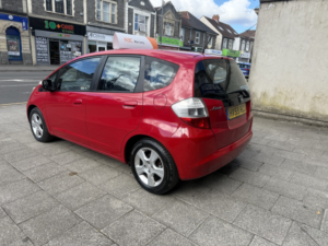2009 Honda Jazz 1.4 I-Vtec Es in Red — image 4
