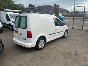 2016 Volkswagen Caddy 1.6 Tdi C20 Cr Trendline Panel Van 5dr Diesel Manual Swb Euro 5 (102 Ps) in White — image 3