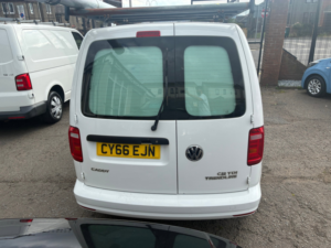 2016 Volkswagen Caddy 1.6 Tdi C20 Cr Trendline Panel Van 5dr Diesel Manual Swb Euro 5 (102 Ps) in White — image 4