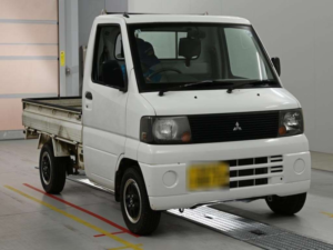 2004 Mitsubishi Minicab