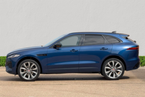 2021 Jaguar F-Pace 2.0 D200 Mhev R-Dynamic Hse SUV 5dr Diesel Auto AWD Euro 6 (s/s) (204 Ps) in Blue — image 4