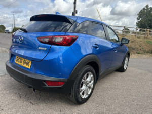 2016 Mazda Cx-3 2.0 Skyactiv-G Se-L Nav in Blue — image 5