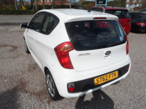 2013 Kia Picanto 1.0 1 in White — image 4