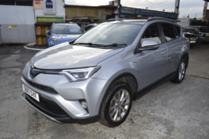 2017 Toyota Rav4 2.5 Vvt-H Excel in Silver — image 3
