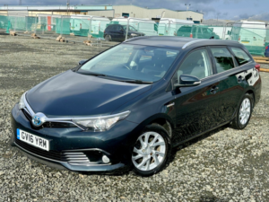 2016 Toyota Auris 1.8 Vvt-H Business Edition in Grey — image 3