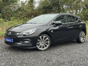 2016 Vauxhall Astra 1.6 Cdti Blueinjection Elite Nav in Black — image 6