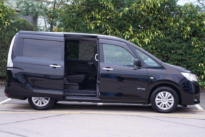 2012 Nissan Serena 2.0 20 X Hybrid 5dr 8 Seats in Black — image 3