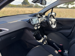 2018 Peugeot 208 1.2 Puretech Allure Premium in Grey — image 2