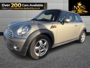 2010 MINI Hatch 1.6 First Hatch in Silver — image 3