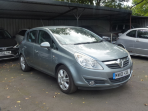 2010 Vauxhall Corsa 1.4i 16v Se Hatchback 5dr Petrol Automatic (a/c) (138 G/km, 99 Bhp) in Silver — image 2