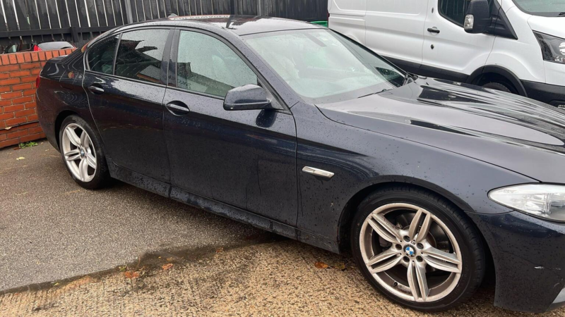 2012 BMW 5 Series 2.0 520d M Sport Steptronic Euro 5 (s/s) 4dr in Black — image 1