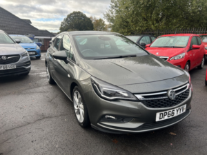 2016 Vauxhall Astra 1.4 I Turbo Sri in Grey — image 3