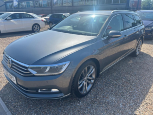 2016 Volkswagen Passat 2.0 Tdi Bluemotion Tech Gt DSG Euro 6 (s/s) 5dr in Grey — image 3