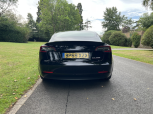 2019 Tesla Model 3 (dual Motor) Performance in Black — image 6