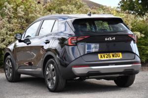 2026 Kia Sportage 1.6 T-Gdi Pure SUV 5dr Petrol Manual Euro 6 (s/s) (147 Bhp) in Black — image 3