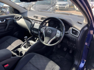 2016 Nissan Qashqai 1.5 Dci N-Connecta 2WD Euro 6 (s/s) 5dr in Blue — image 3
