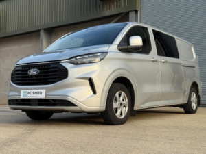 2024 Ford Transit Custom 2.0 320 Ecoblue Limited Crew Van Auto L2 H1 Euro 6 (s/s) 5dr in Silver — image 4