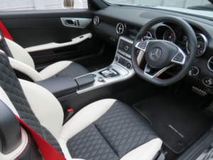 2016 Mercedes-Benz Slc Slc 200 Amg Line Roadster 9g Automatic * Two Tone Quilted Leather + Air Scarf + Folding Mirrors * in White — image 4